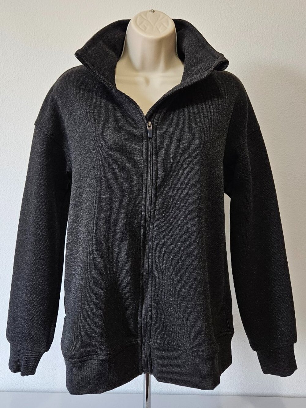 MONDETTA Fleece Full Zip Jacket | Size Small (tag) to Medium (See Measurements) - Picture 3 of 13